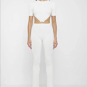 KNITTED BACKLESS JUMPSUIT - OFF WHITE